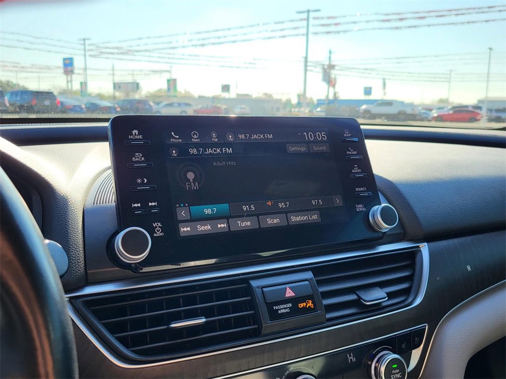 Used 2018 Honda Accord Touring image 26