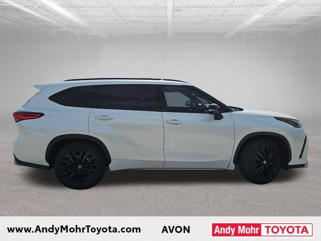 Used 2023 Toyota Highlander XSE FWD image 8