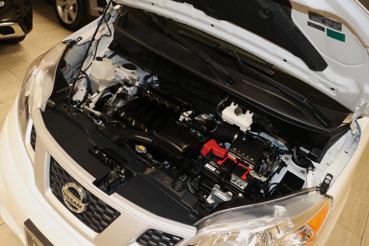 Used 2020 Nissan NV200 S w/ Back Door Glass Package image 97