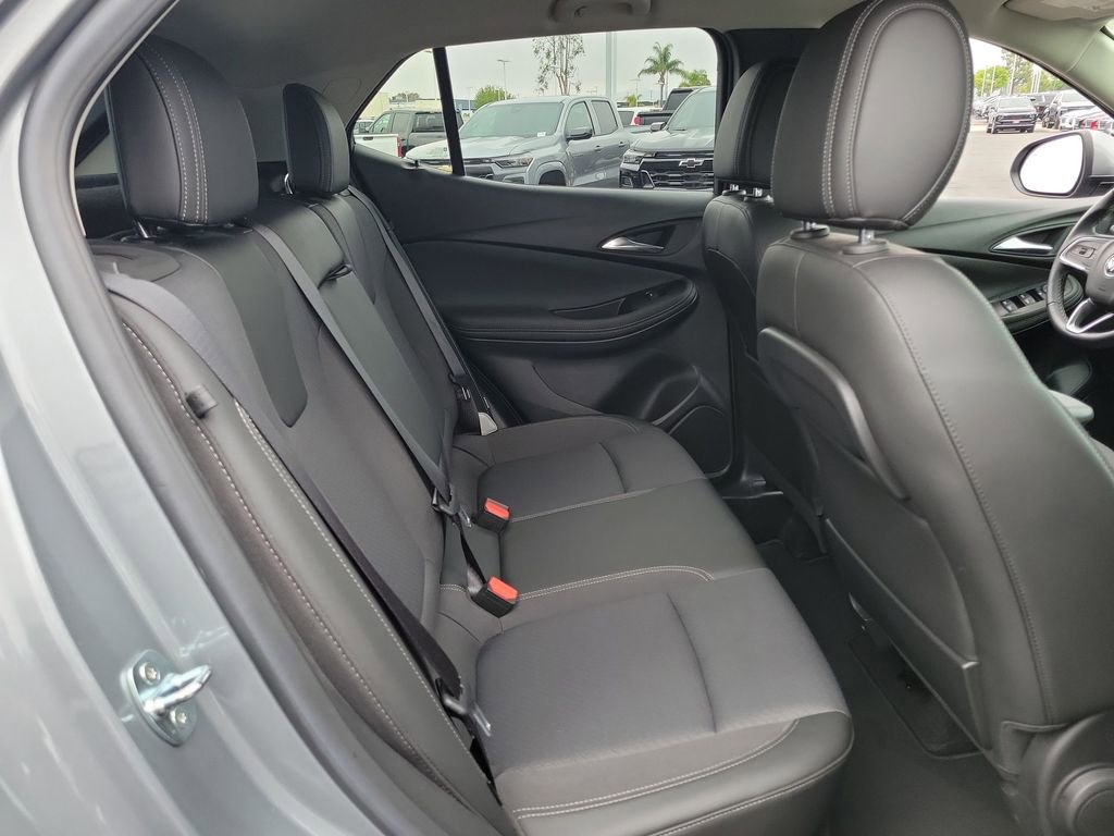Used 2023 Buick Encore GX Select w/ Safety Package II FWD image 25
