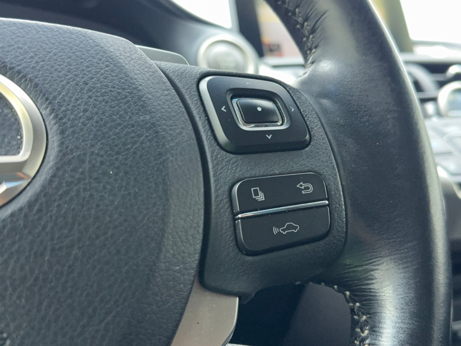 Used 2016 Lexus NX 200t FWD w/ Premium Package image 33