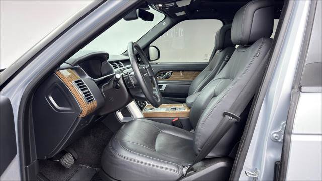 Used 2019 Land Rover Range Rover Supercharged AWD/4WD image 14