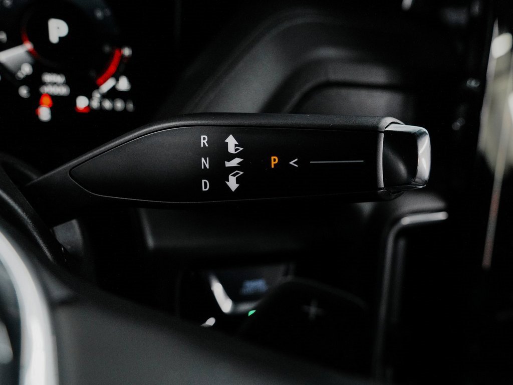 Used 2025 GMC Yukon XL Denali image 23