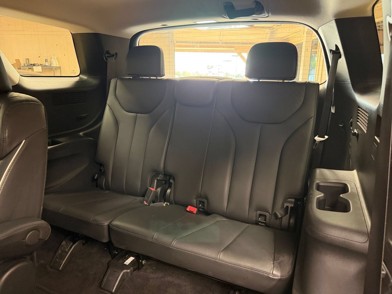 Used 2025 Hyundai Palisade SEL FWD image 32