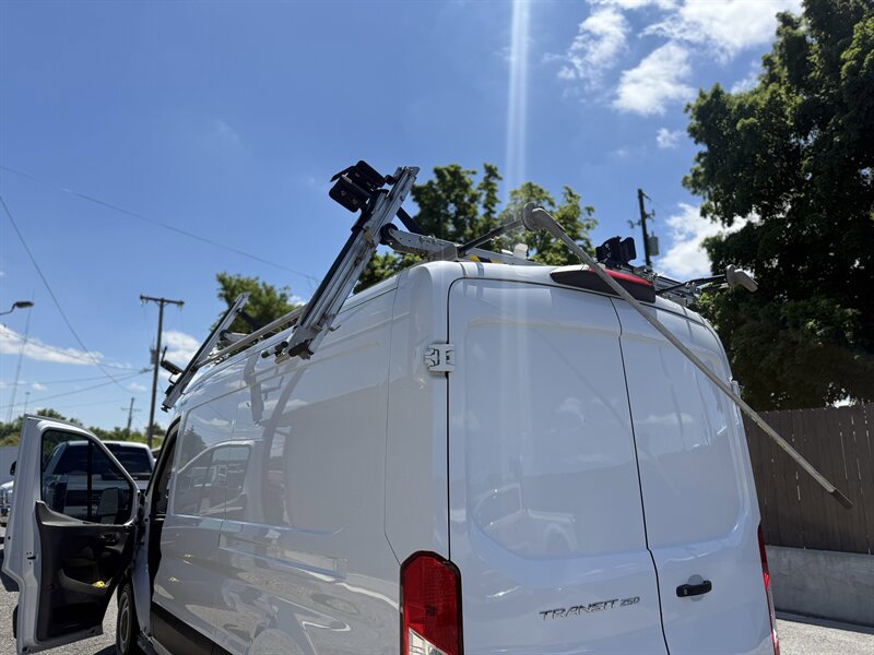 Used 2020 Ford Transit 250 Medium Roof RWD image 3