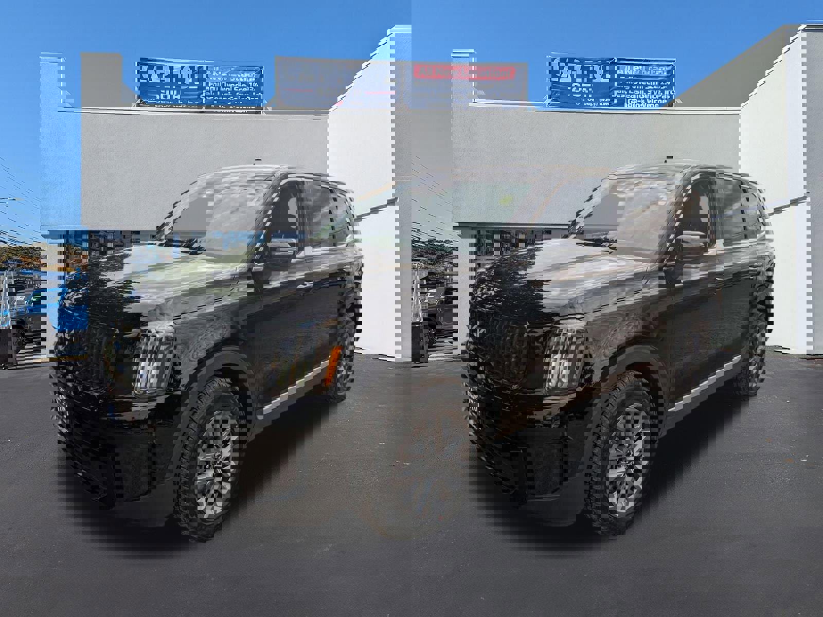 Used 2023 Kia Telluride LX image 7