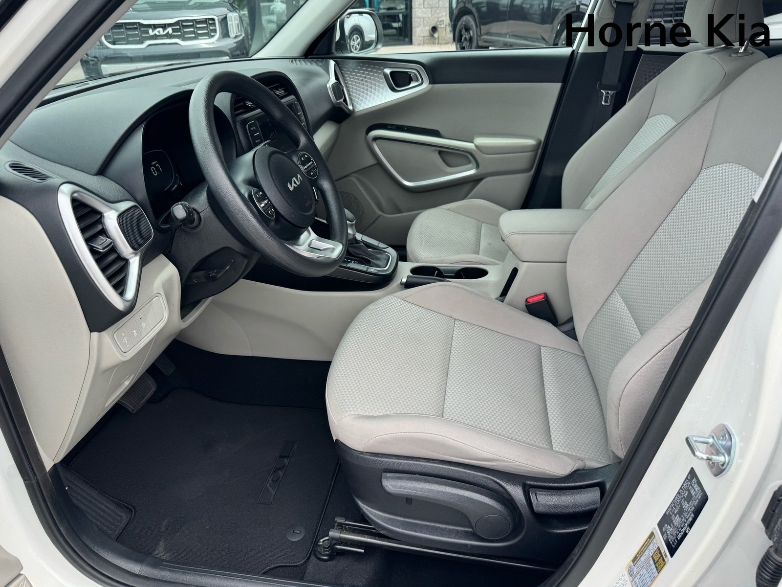 Certified 2023 Kia Soul LX FWD image 10