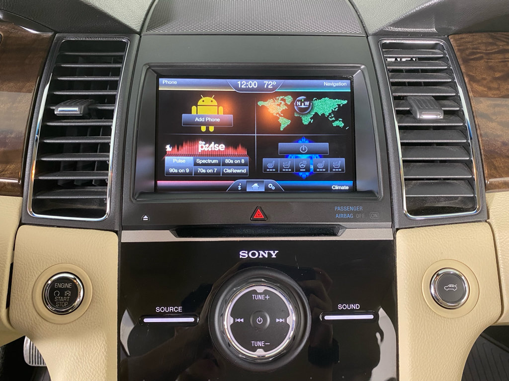Used 2015 Ford Taurus Limited w/ Equipment Group 301A FWD image 26