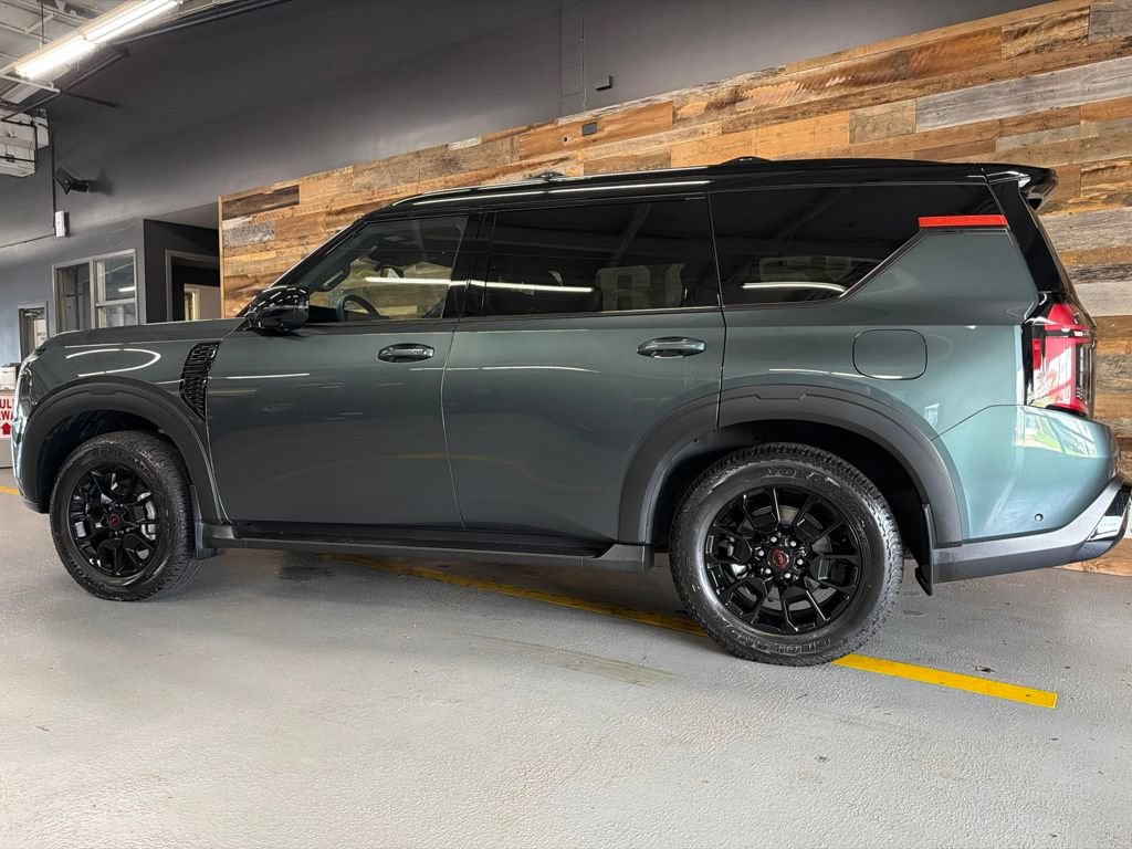 Used 2026 Nissan Armada PRO-4X w/ Captain's Chari Seat Package AWD/4WD image 18