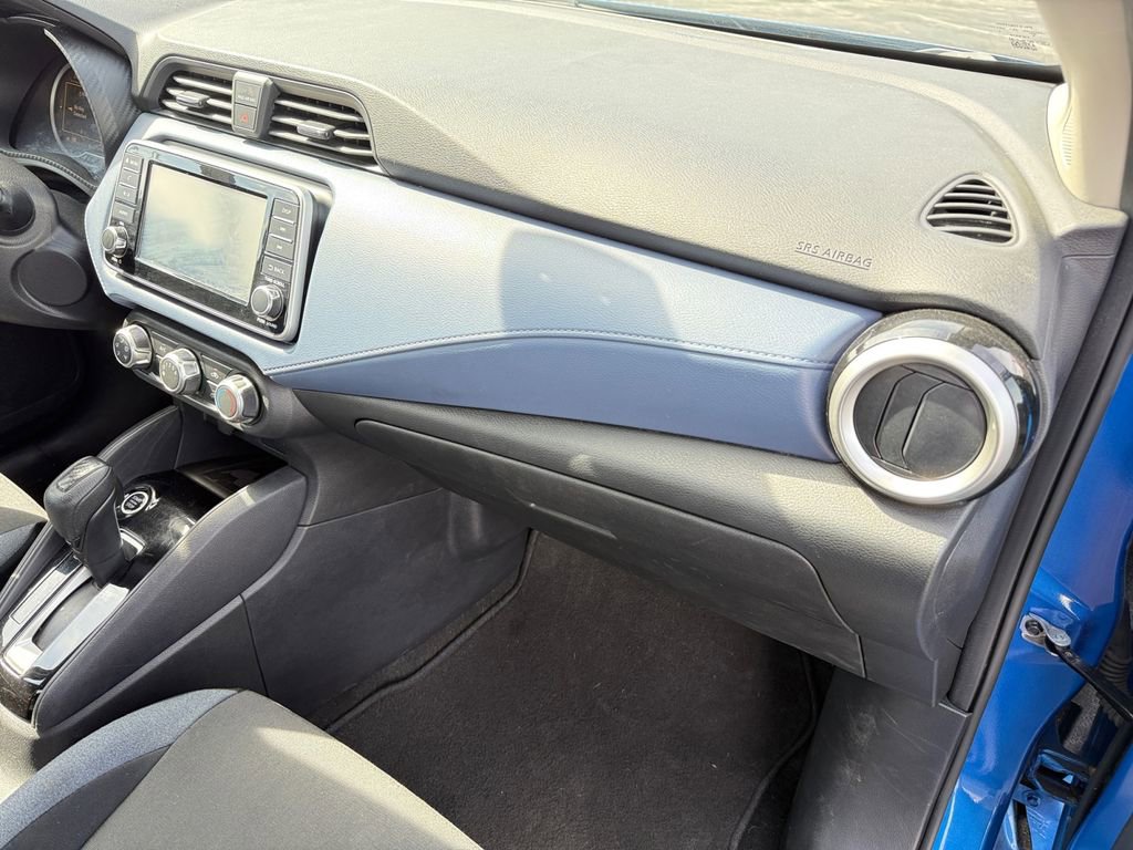 Used 2023 Nissan Versa SV image 16