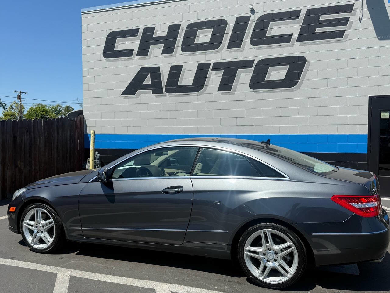 Used 2011 Mercedes-Benz E 350 Coupe image 25