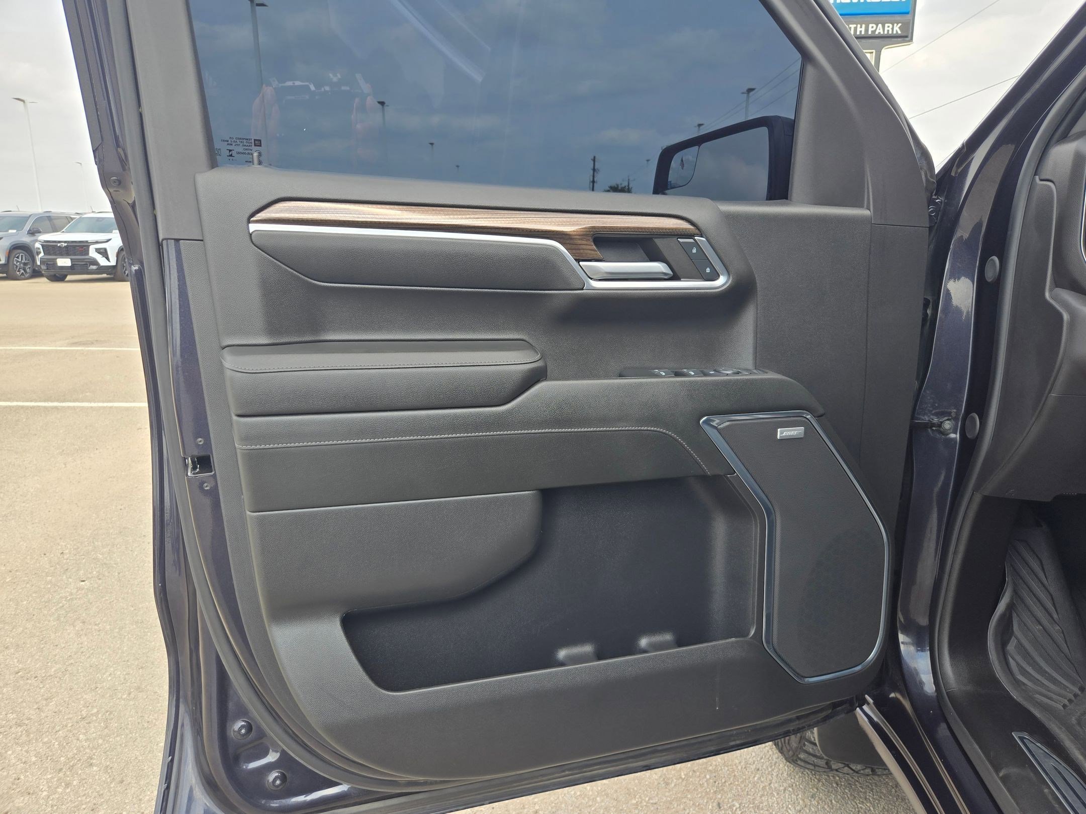 Certified 2024 Chevrolet Silverado 1500 LT Trail Boss w/ Convenience Package II AWD/4WD image 12