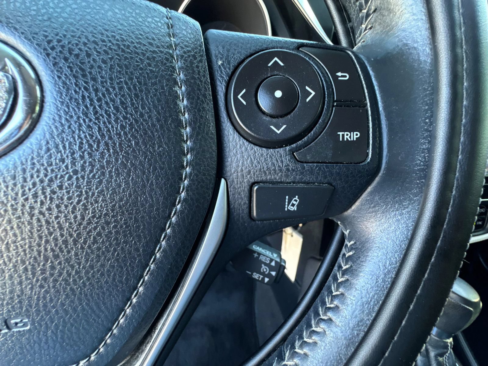 Used 2017 Toyota Corolla iM w/ Carpet Mat Package FWD image 26