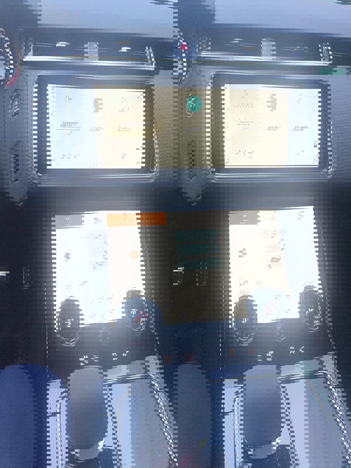 Used 2023 Land Rover Range Rover Velar R-Dynamic S image 21