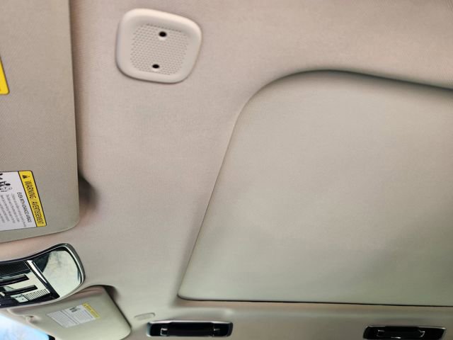 Used 2023 Land Rover Range Rover SE image 25