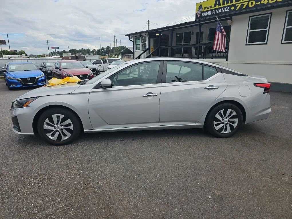Used 2023 Nissan Altima 2.5 S image 2