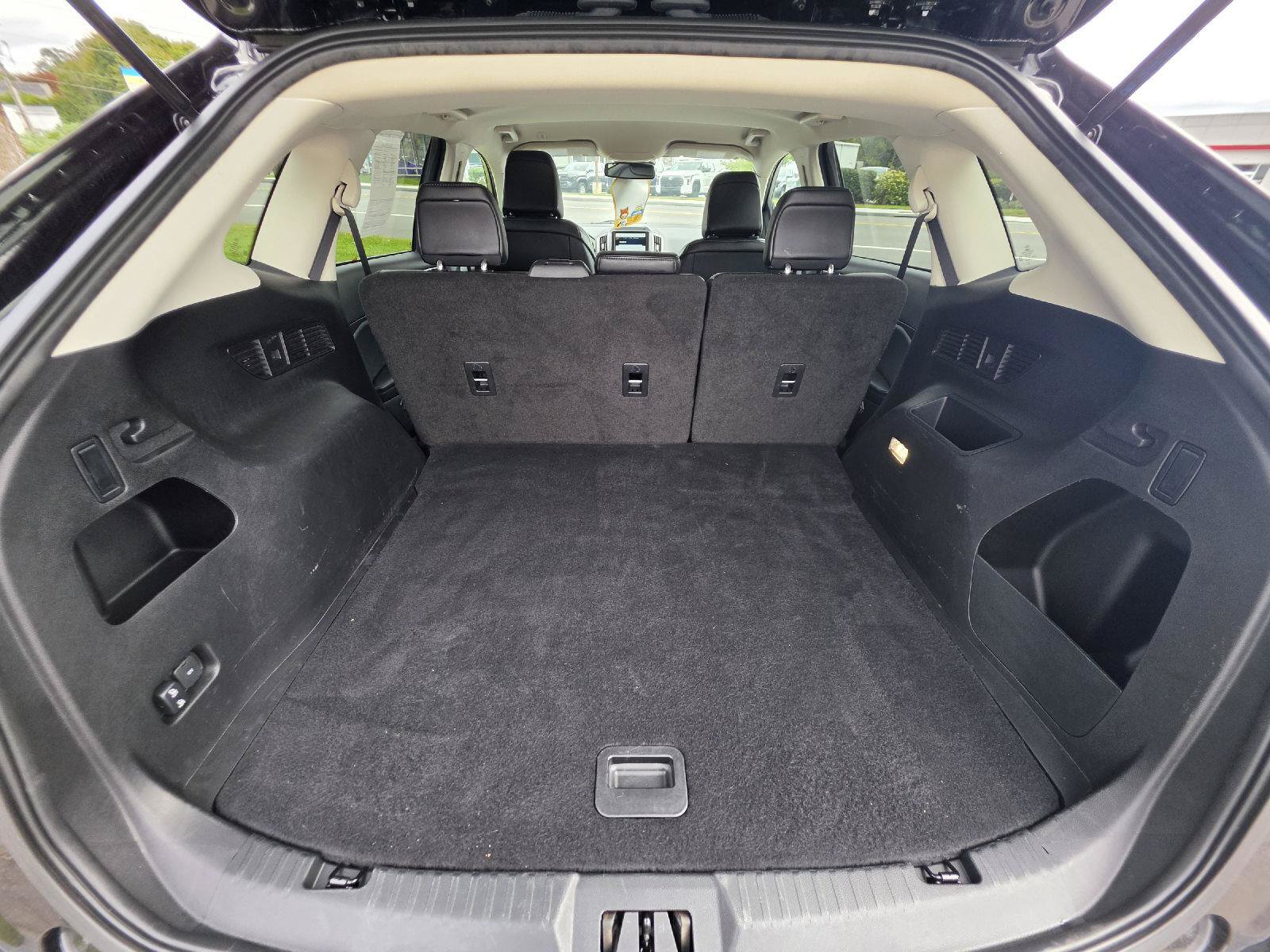Used 2024 Ford Edge SEL AWD/4WD image 5