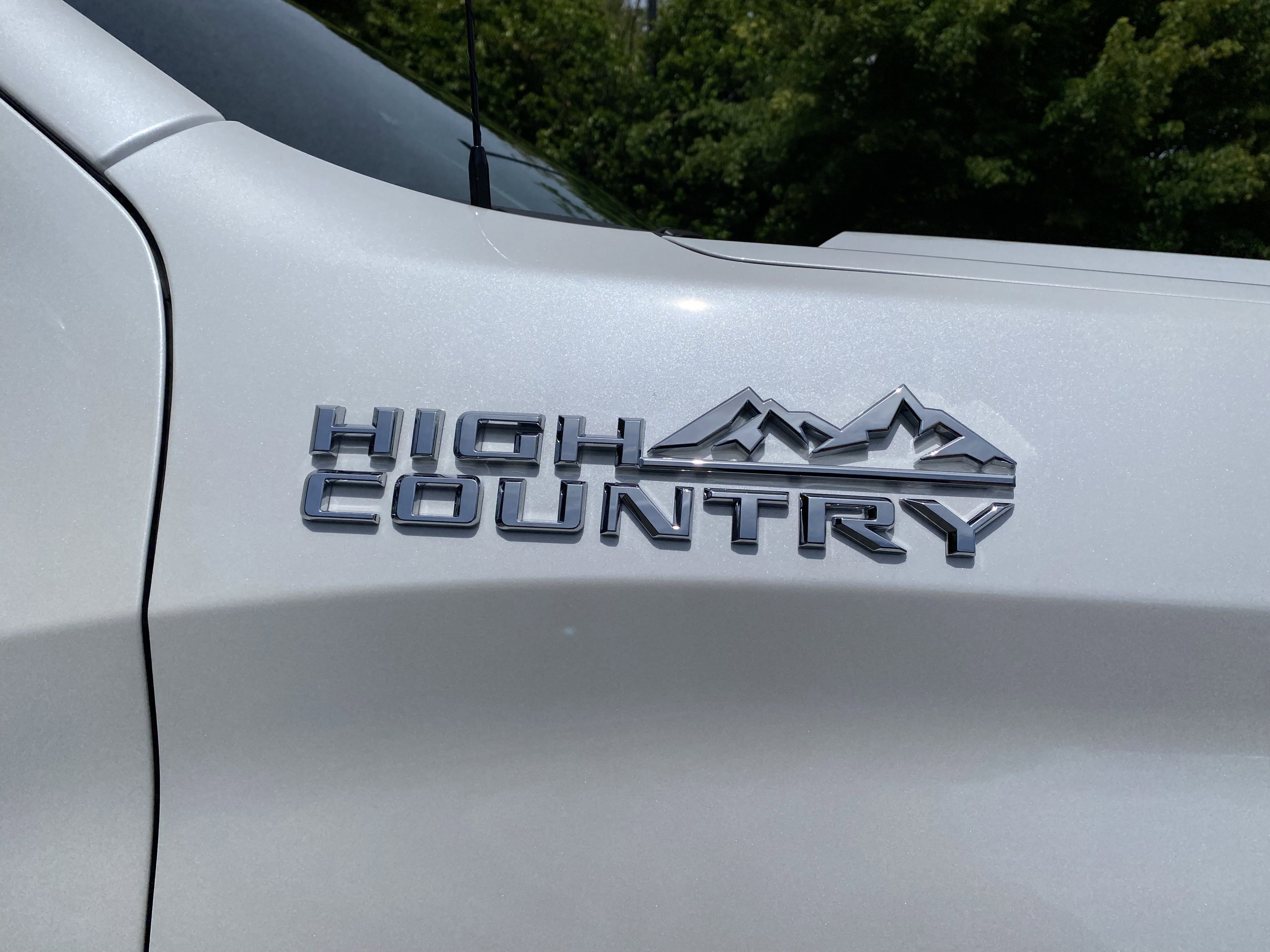 Used 2024 Chevrolet Silverado 1500 High Country w/ Technology Package AWD/4WD image 46