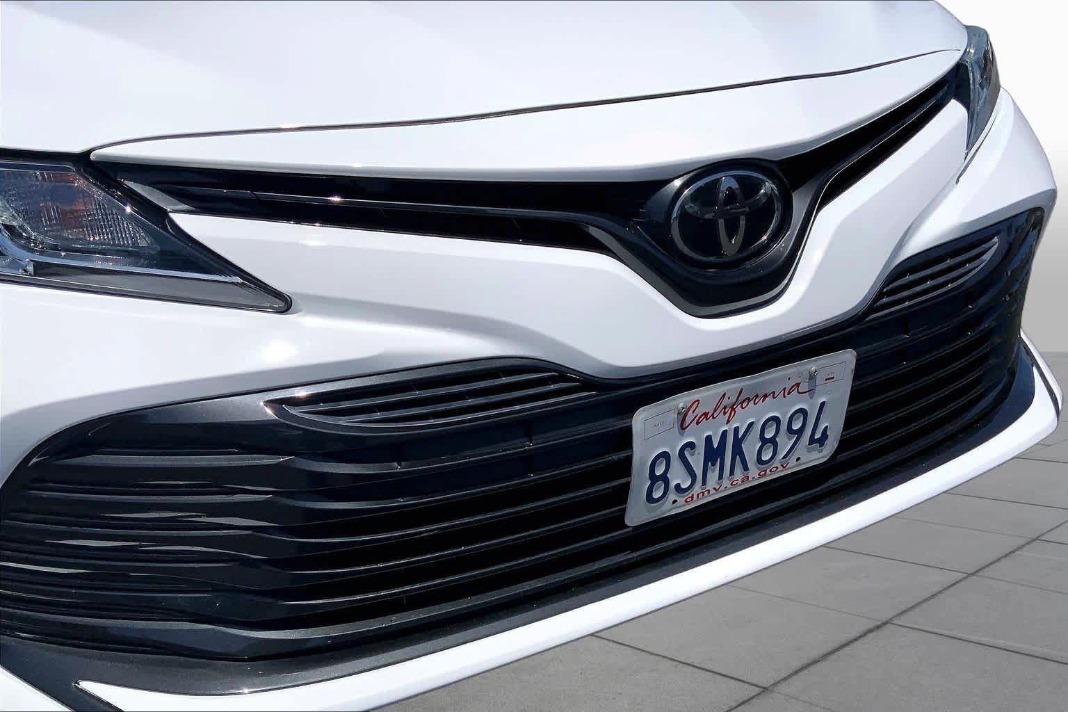 Used 2020 Toyota Camry LE FWD image 29