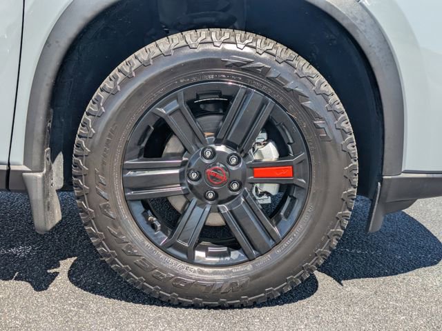 Used 2025 Nissan Rogue SV AWD/4WD image 11