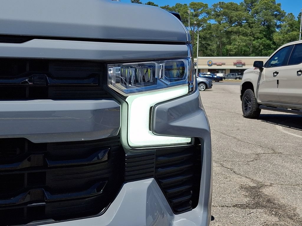 Certified 2025 Chevrolet Silverado 1500 RST AWD/4WD image 9