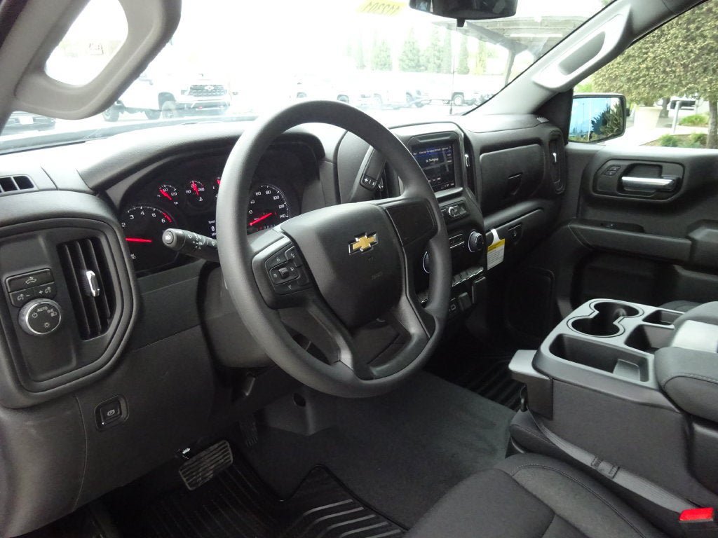 New 2026 Chevrolet Silverado 1500 Custom RWD image 12