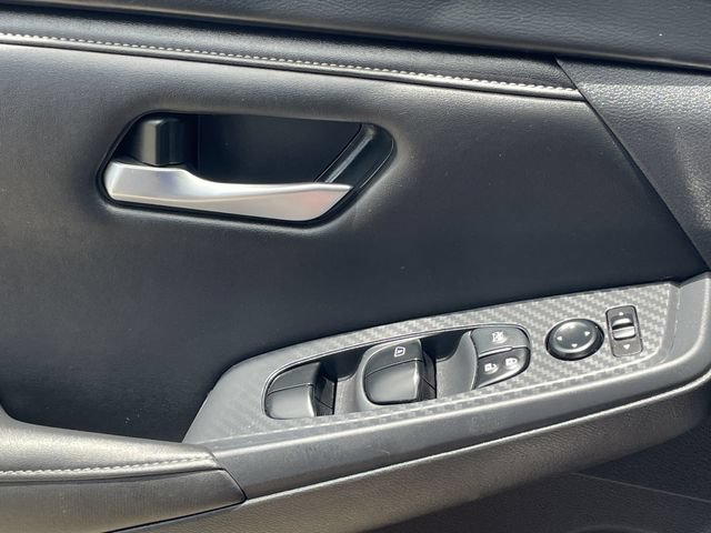 Used 2024 Nissan Sentra SV w/ Lighting Package FWD image 23