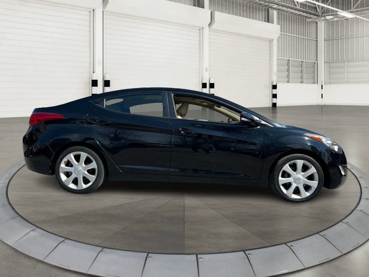Used 2012 Hyundai Elantra Limited image 2