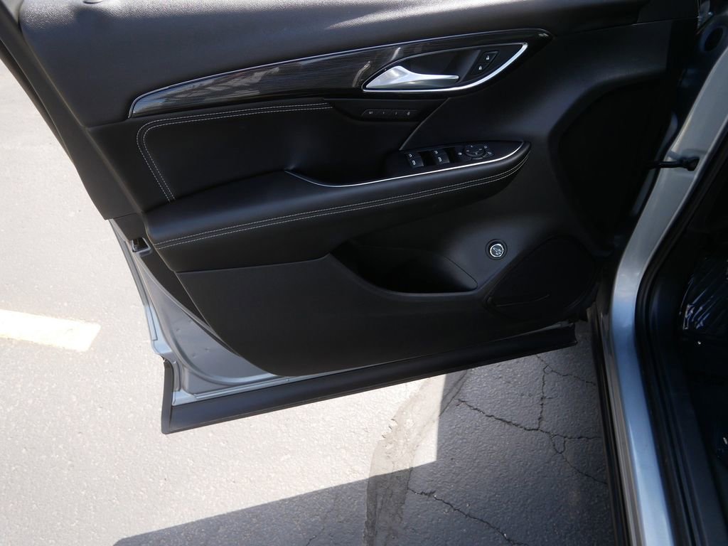 Used 2023 Buick Envision Essence AWD/4WD image 12