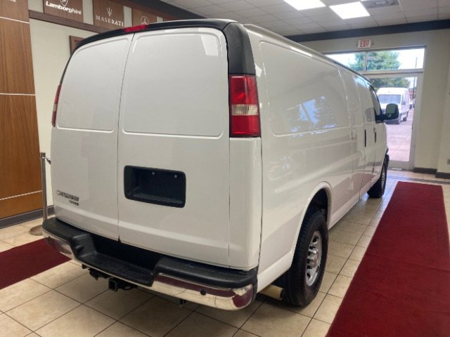 Used 2015 Chevrolet Express 3500 Extended image 7