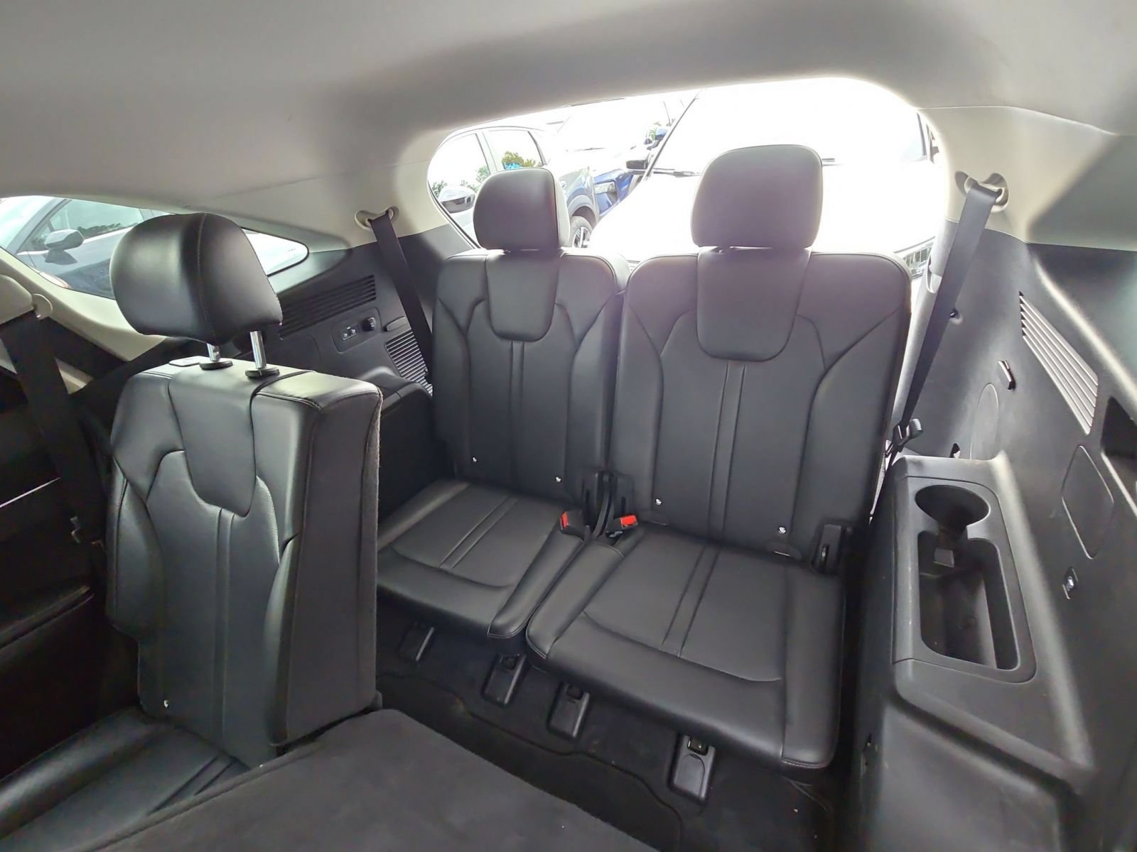 Used 2024 Kia Sorento S FWD image 20