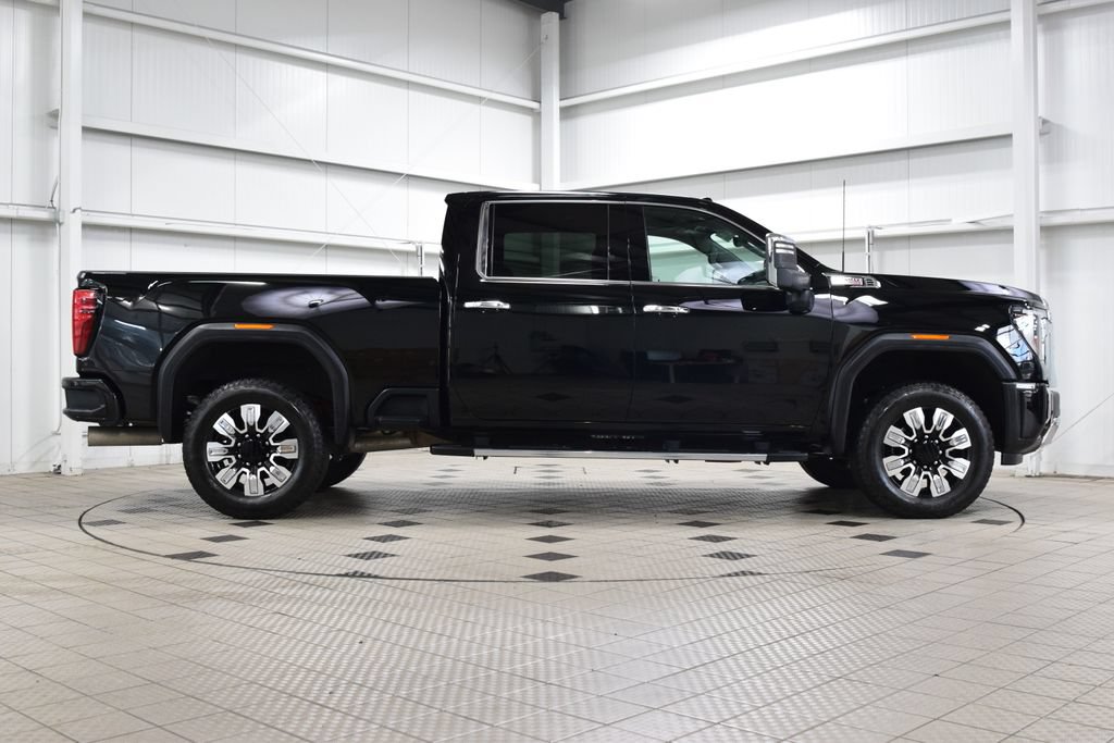 Used 2025 GMC Sierra 2500 Denali w/ Denali Reserve Package AWD/4WD image 9