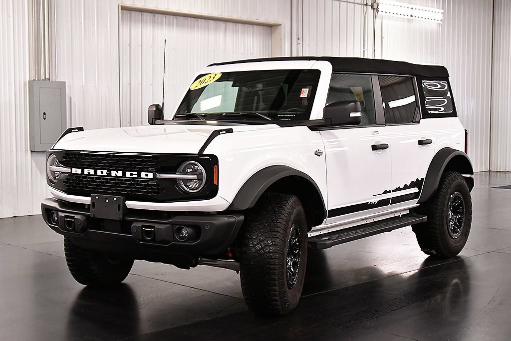 Used 2023 Ford Bronco Wildtrak AWD/4WD image 3