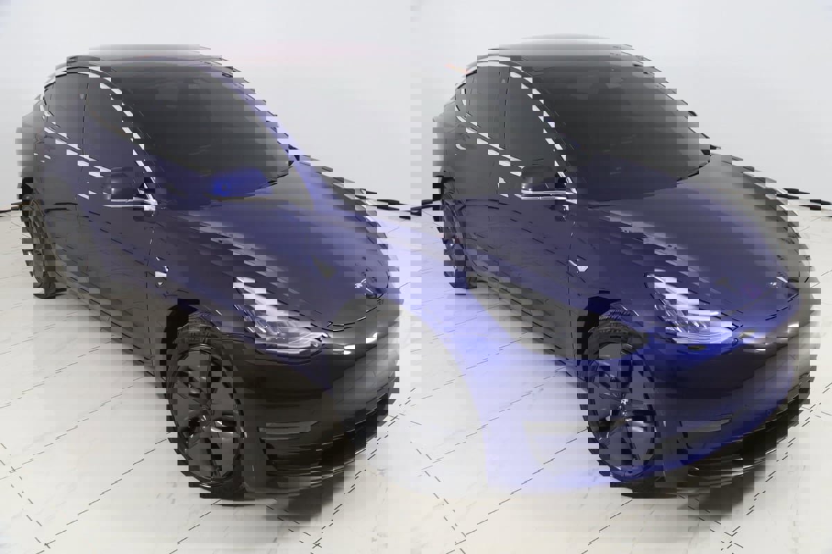 Used 2020 Tesla Model 3 Standard Range image 18