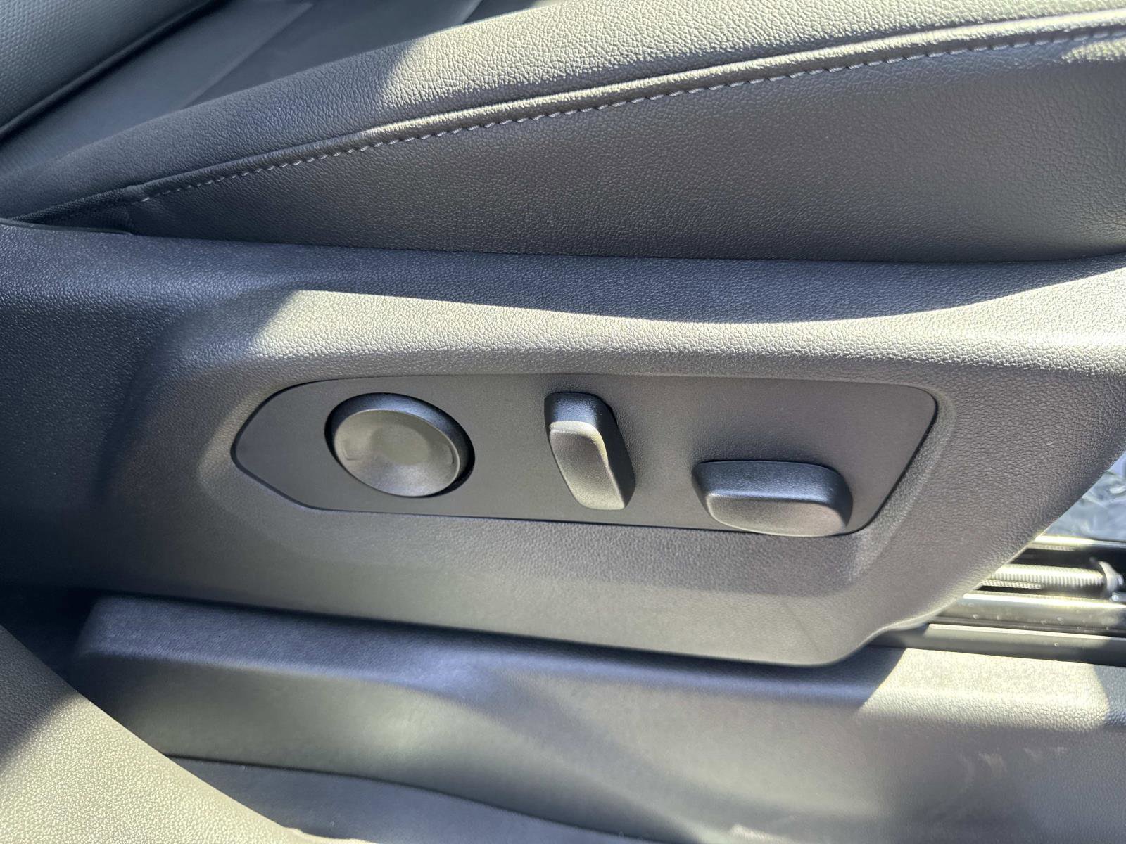 New 2026 GMC Sierra 2500 SLT w/ SLT Premium Package image 28