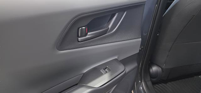 New 2026 Toyota Prius LE FWD image 24