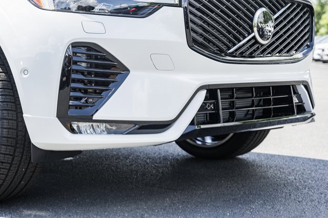 New 2026 Volvo XC60 B5 Ultra w/ Protection Package Premier image 12