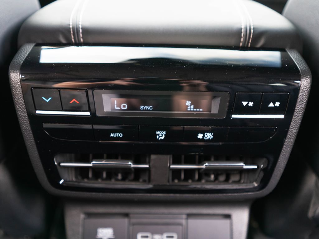 Certified 2023 Acura MDX SH-AWD w/ Technology Package image 42