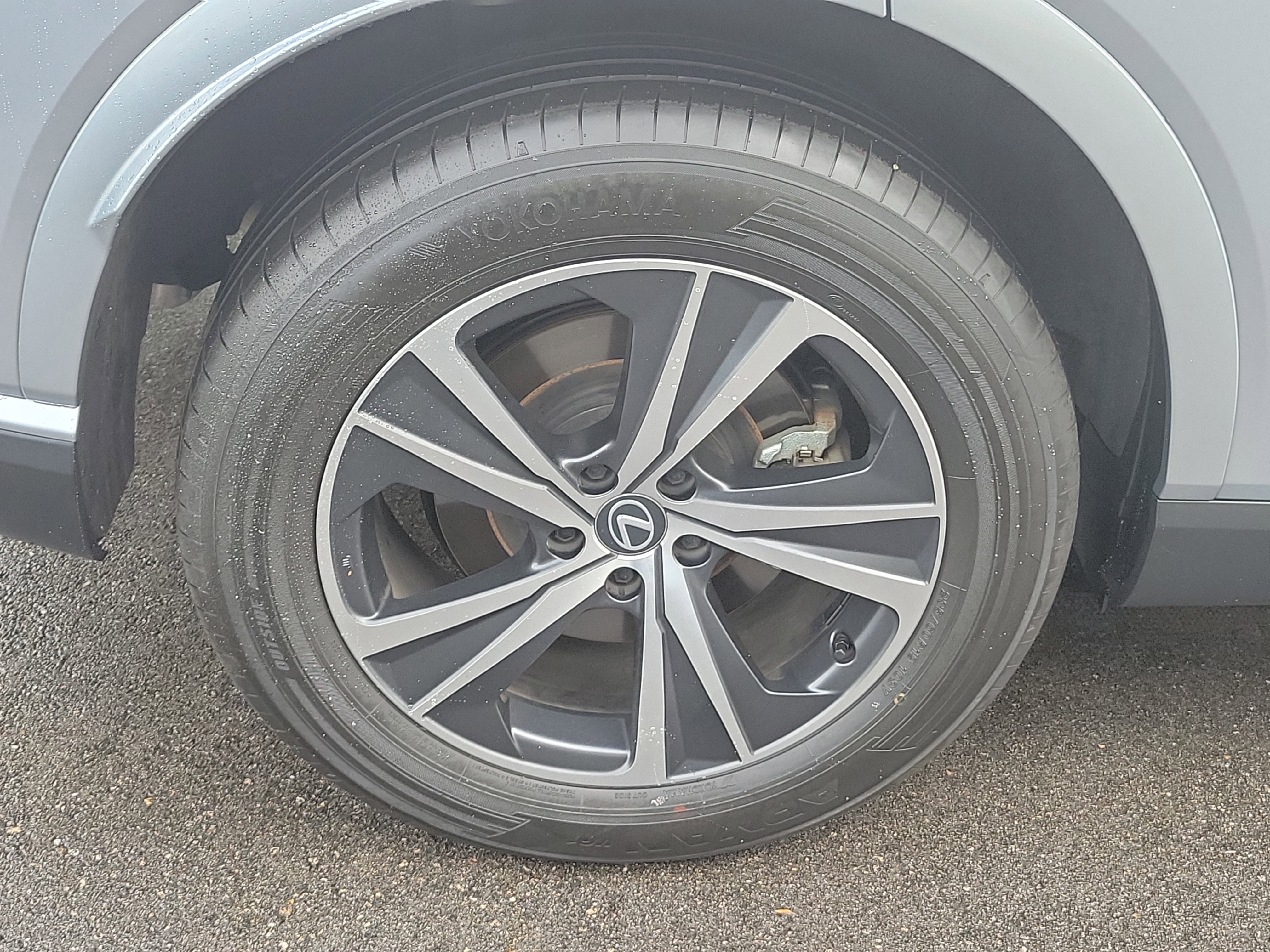 Used 2023 Lexus RX 350 Premium w/ Cold Area Package FWD image 7