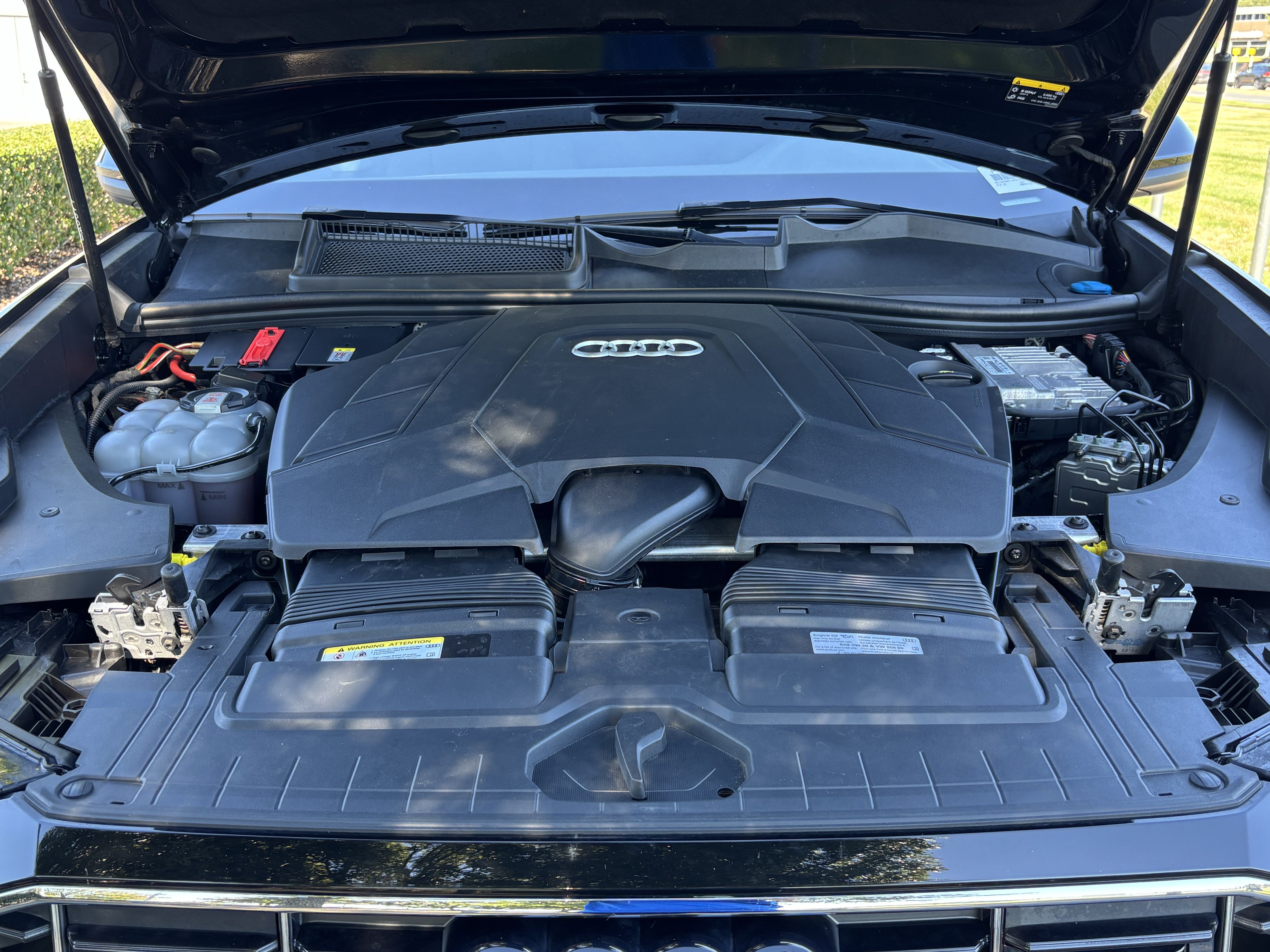 Used 2023 Audi Q8 Premium Plus AWD/4WD image 37