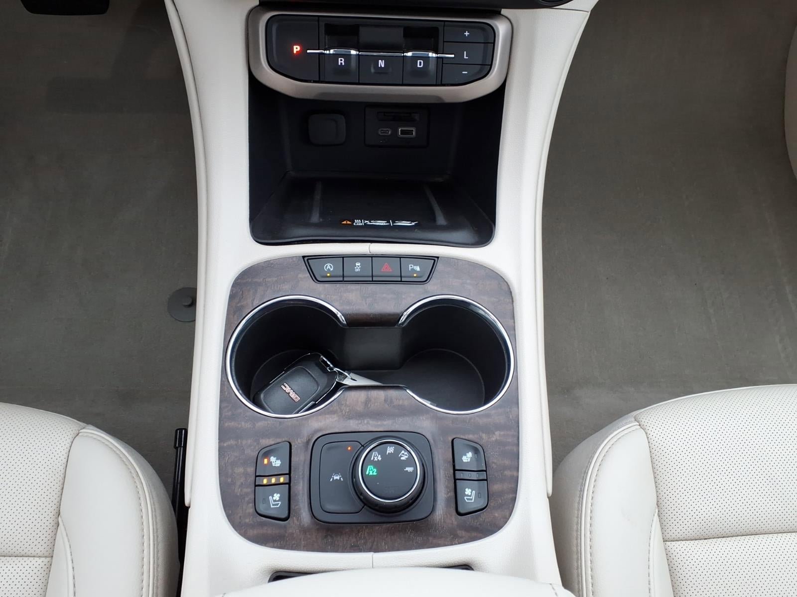 Used 2022 GMC Acadia Denali w/ Denali Ultimate Package AWD/4WD image 15