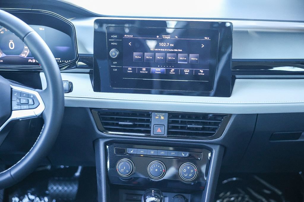 New 2025 Volkswagen Taos S image 19