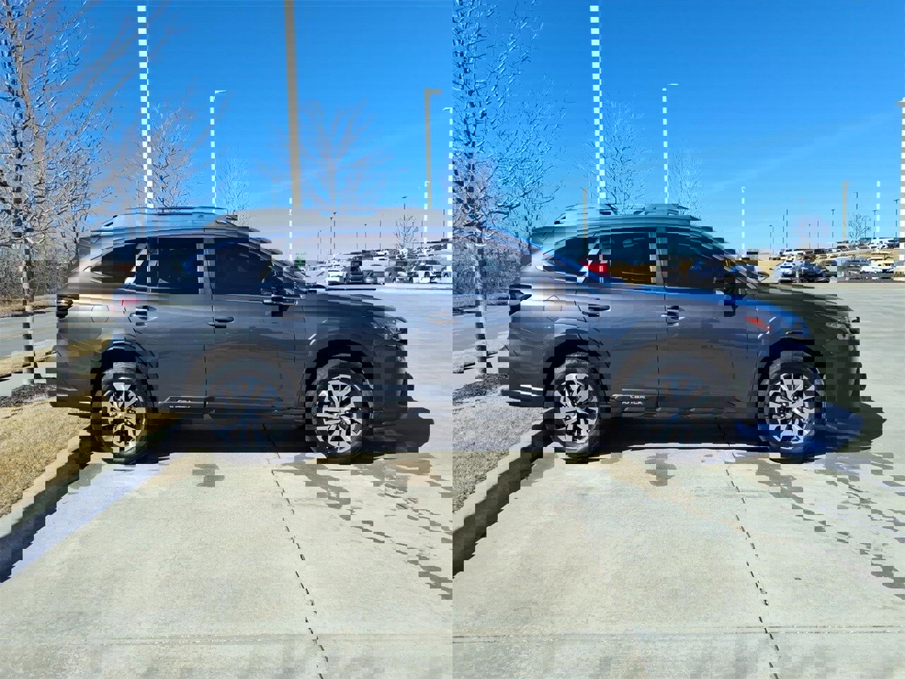 Used 2024 Subaru Outback Premium image 4