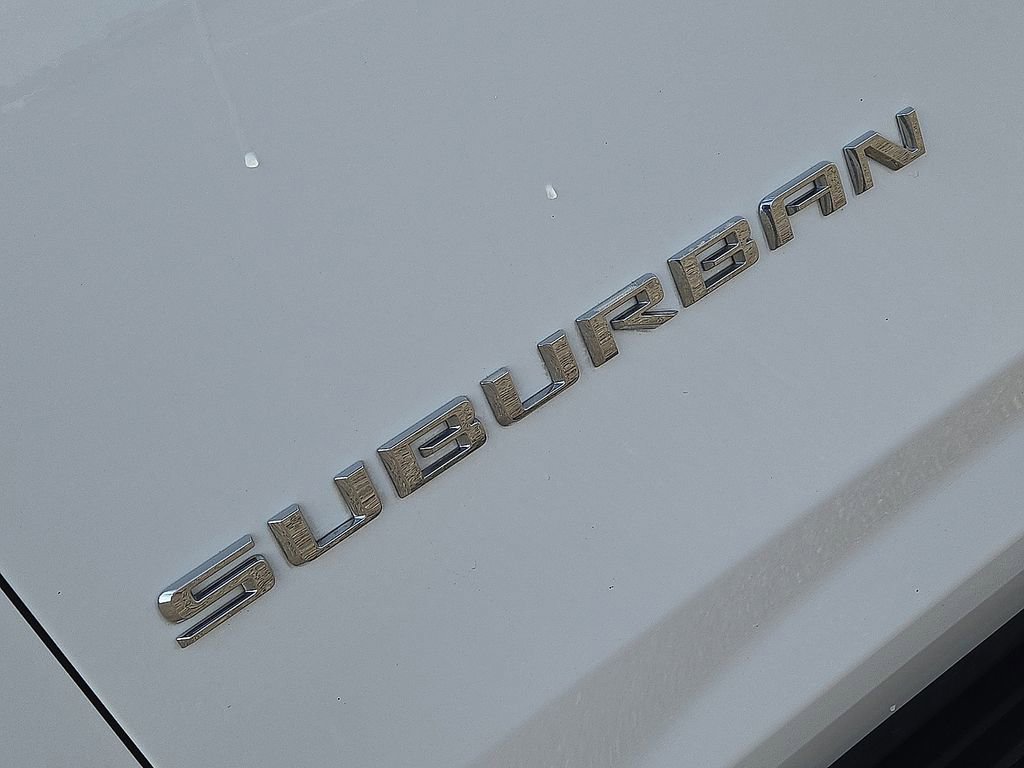 Used 2023 Chevrolet Suburban Premier image 12