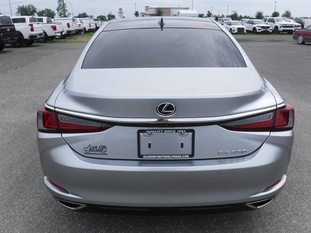 Used 2022 Lexus ES 350 w/ Premium Package FWD image 5