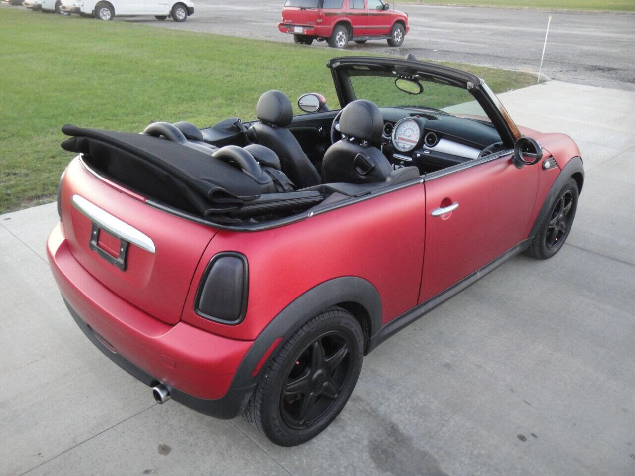 Used 2010 MINI Cooper Convertible image 15