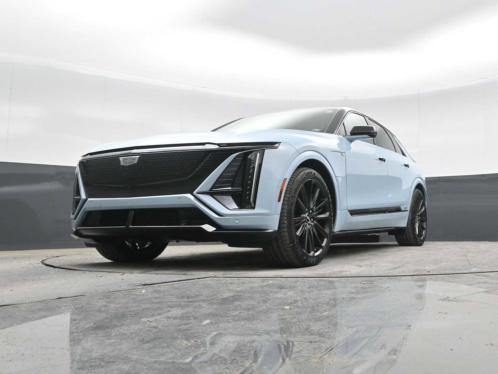 New 2026 Cadillac Lyriq V image 43