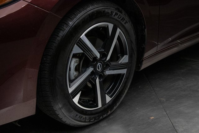 Used 2024 Nissan Sentra SV image 7