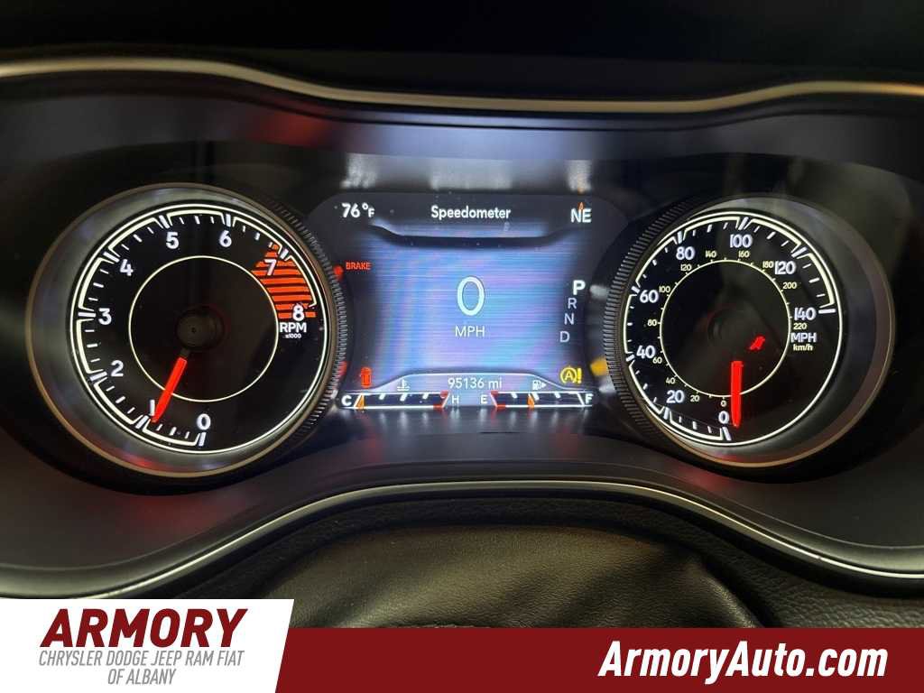 Used 2019 Jeep Cherokee Limited image 15