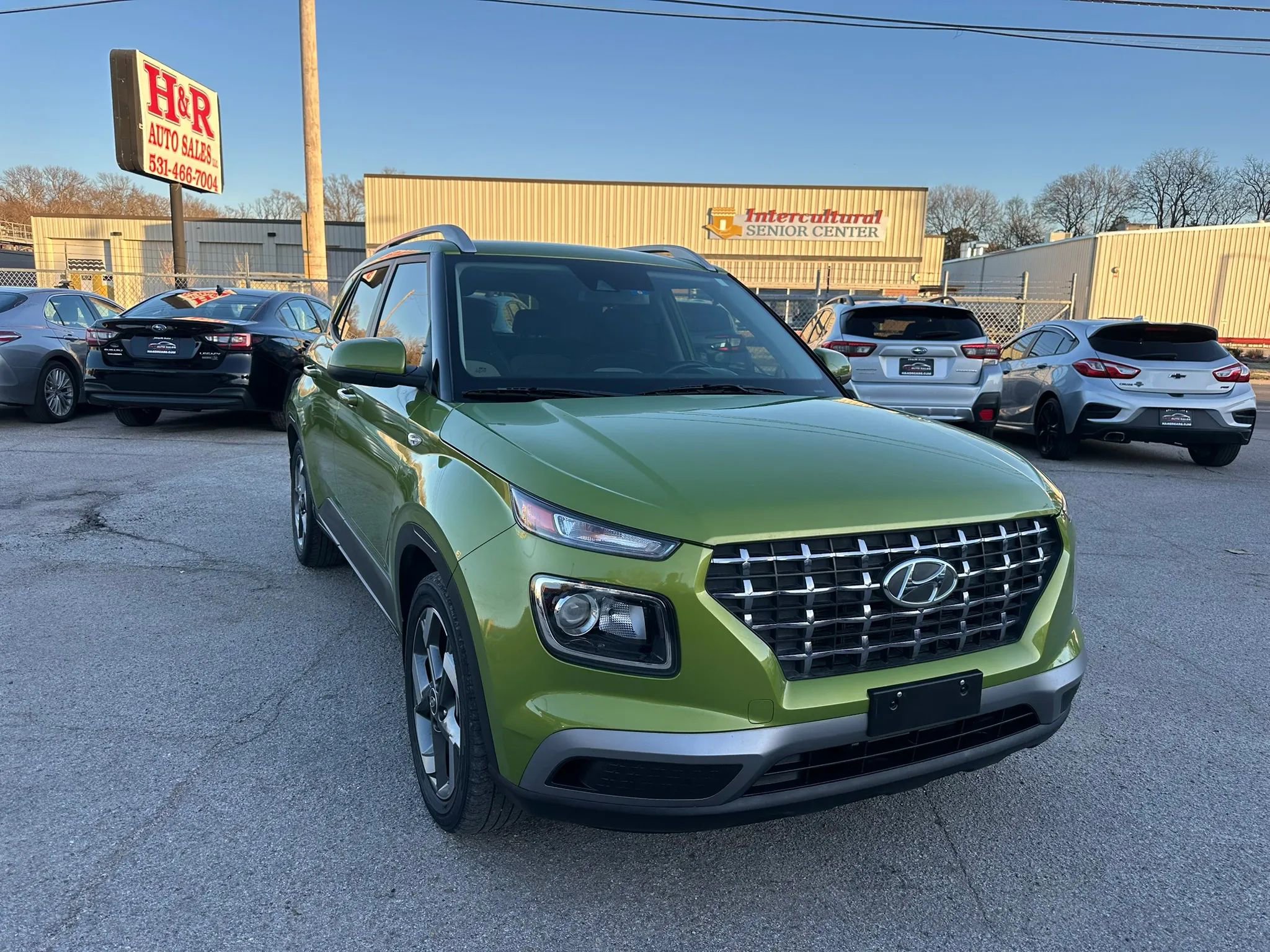 Used 2021 Hyundai Venue SEL FWD image 7